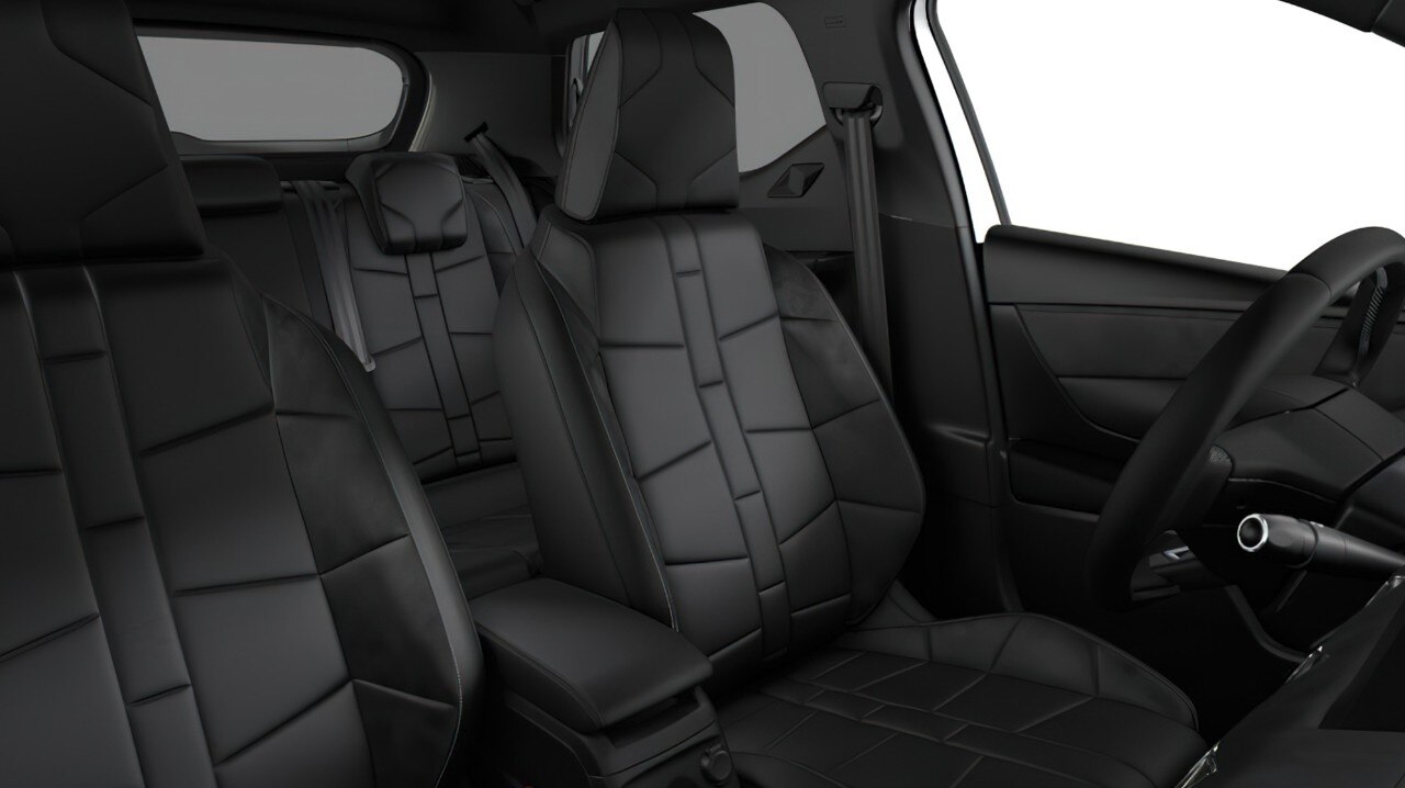 Sur les courts et les longs trajets, le confort de DS 3 CROSSBACK reste le même : exceptionnel. À l’avant comme à l’arrière, nous avons intégré aux sièges des mousses bi-densité au traitement innovant, pour une assise enveloppante d’une grande qualité. CONFORT